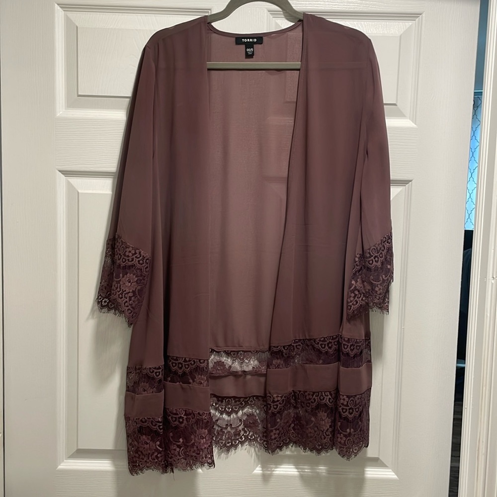 Torrid Sheer Ruana - Picture 1 of 4